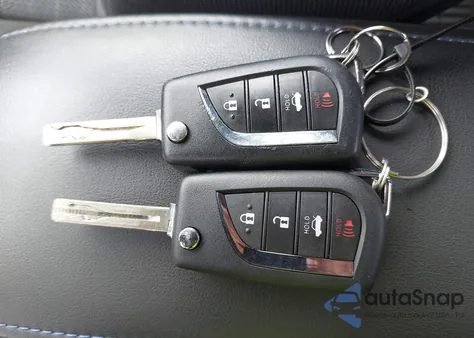 2020 Toyota Corolla Se/Se Nightshade Edition from USA, damaged, VIN 5YFS4RCE0LP033826